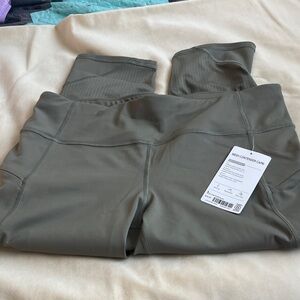 Athleta Women's Olive Capris